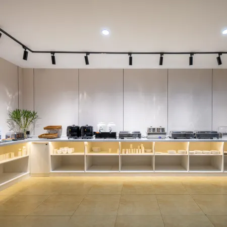 GreenTree Inn Express (Wuxi Station North Square Guangrui Road Branch)