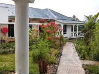 Tourist Guest house lakeRuhondo