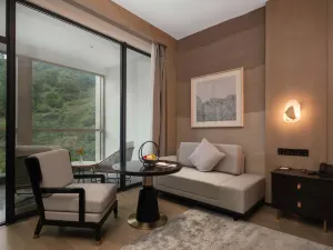 Qinglong Mountain Yuelai Conference & Resort Hotel
