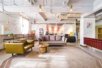 Yuzhan No.8 Art Hotel (Shanghai Beach Branch)