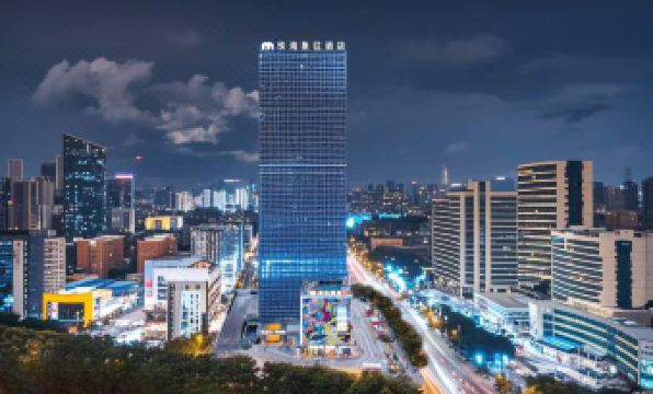 Zhuhai Elephant to the Hotel
