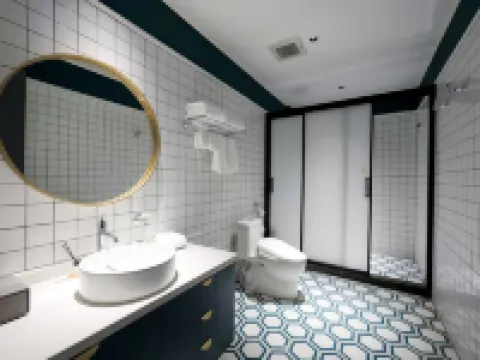 Pengzhou Luye Castle Hotel Hotels in Pengzhou