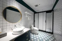Pengzhou Luye Castle Hotel Hotels in Pengzhou