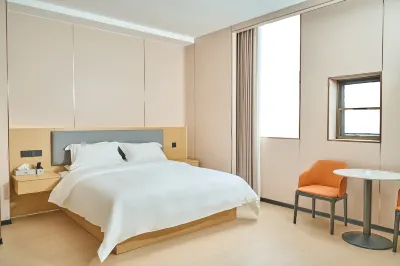 Dahongshan Hotel (Liangdu Sports Center)