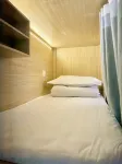 The Lying Flat Youth Hostel