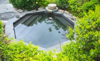 Mengshan Kanggu Hot Spring Hotel