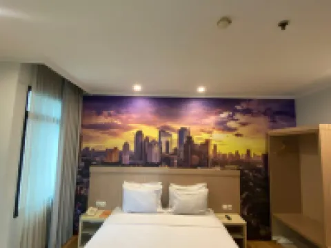 GiiA Sanno Pluit Hotel dekat Dermaga Muara Angke