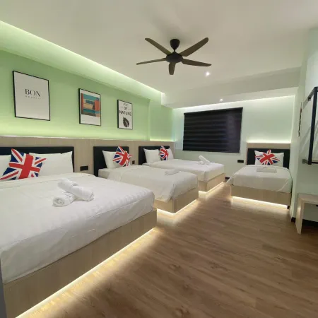 4BR 16pax LYL Jaccuzi Private Pool House ipoh