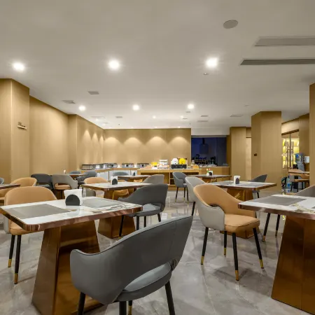 Yuqing Four  Damei Seasons Hotel