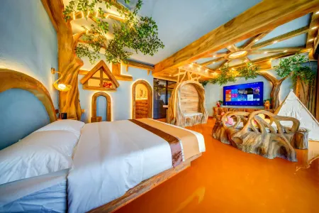 Yiwu Trade City, Block B, No. 60   Huabu Street   Manzhouli City, Inner Mongolia   China Отели рядом с достопримечательностью «Manchuria Boundary Gate»