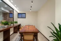 Qigu Homestay (The Ancient City of Taizhou Ziyang Street)