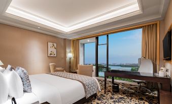 Island International Hotel