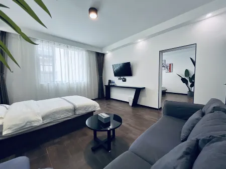 Dali Travel Service Hotel (High-speed Railway Station)