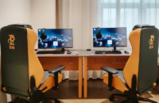 競放電競酒店（海寧銀泰店）