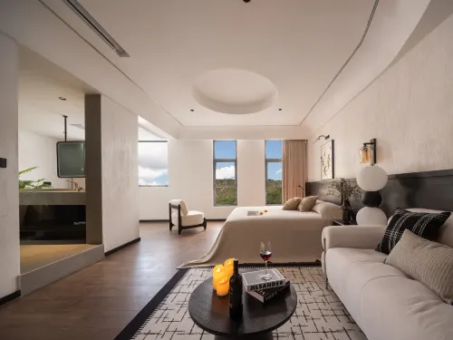 Shangri-La Songwu • Secret Garden Designer Oxygen Homestay (Dukezong Ancient City)