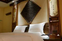 Old story inns (Zhongyi Market, South Gate of Lijiang Ancient Town) 리장 호텔