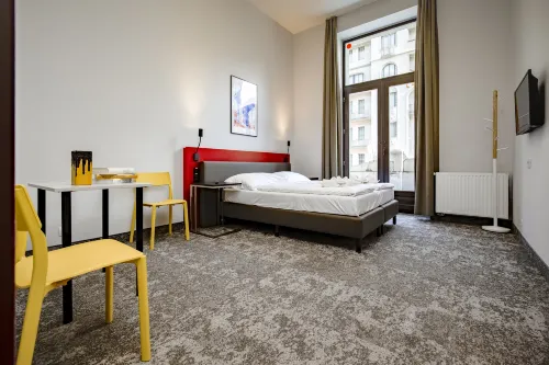 Maverick Athenaeum - Hostels
