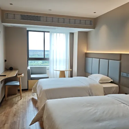Langyue Hotel
