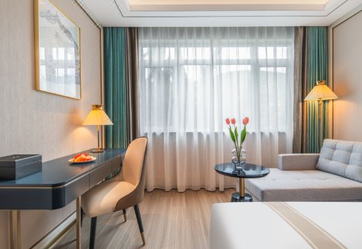 자나 디럭스 호텔 로비