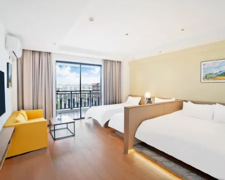 Shuanglong Yinlin Hotel Hotels in Fenyi