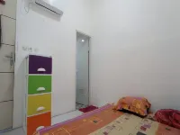 Kost 48 Surabaya Hotels in Sambikerep