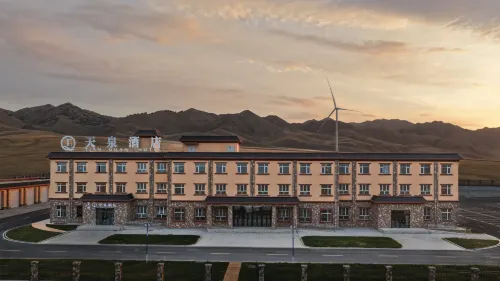 Sairem Lake Tianquan Hotel