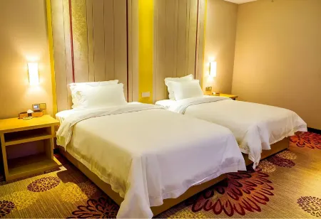 Jinyu Hotel (Shantou High-Speed Railway Station Zhujiang Food Street)