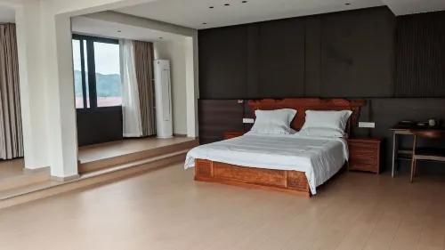 Juyuan Courtyard Homestay