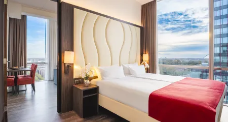 PLAZA Premium Almere