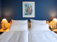 ACHAT Hotel Dresden Elbufer Hotels near Lockwitztal Bridge