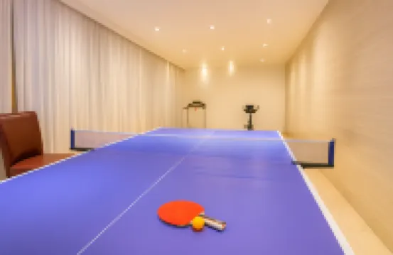 Huashu Yi Hotel (Haiyan Wuyue Plaza)