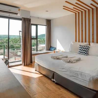 The Galla Hotel Hotels in de buurt van City Pillar Shrine or San Lak Muang Ranong