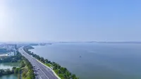 โรงแรมนาราดา ฉินลู่ (ทะเลสาบแปดไมล์ จิ่วเจียง) - วิวภูเขา