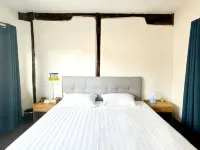 Chenli Chengwai Homestay (Weishan Ancient City Gongchen Tower)