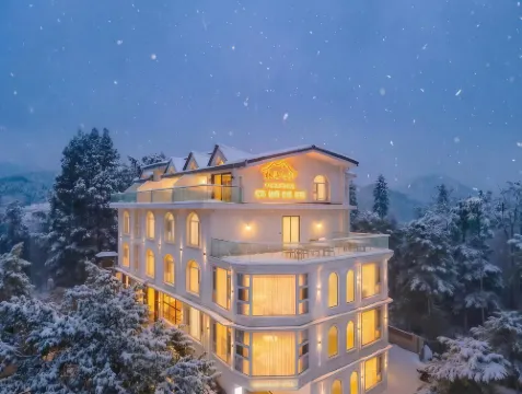 林海飛雪酒店（峨眉山零公里店）