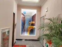Lushi Ancient Town Hotel Hotel a Fengqing