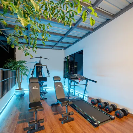 Pinecrest Intelligent Hotel