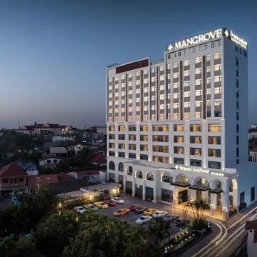 MANGROVE HOTEL Hoteles cerca de Embajada Real de Tailandia