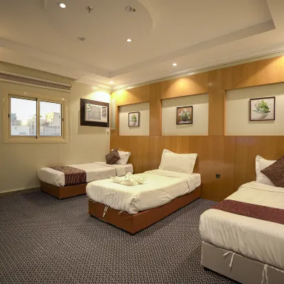 MG Crown Hotel 3 Hotels near Quba