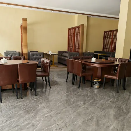 Huanglong Chengxi Hotel