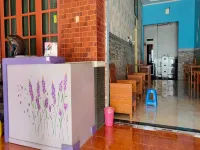 Hotel Keluarga Mekar Jaya Syariah Near UNS Solo - breakfast