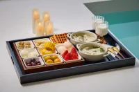 Floral Lux Hotel·Oasis Lakeside Hot Spring Hotel (West Mountain, Taihu)