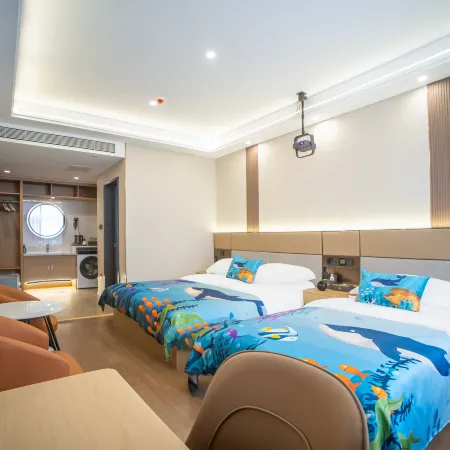 Linze All Season Hidden Foot Hotel