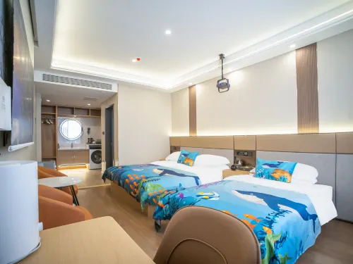 Linze All Season Hidden Foot Hotel