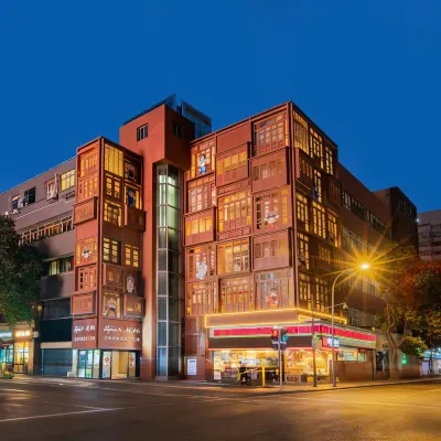 Wyndham Super 8 Yue Hotel (Chunxi Road Taikoo Li Branch) Hotels near Sichuan Opera Museum