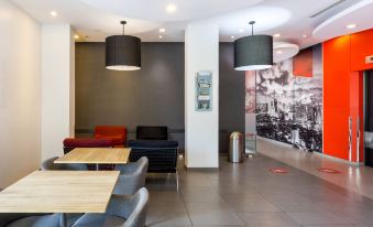 Easy Planet Bangkok Asoke