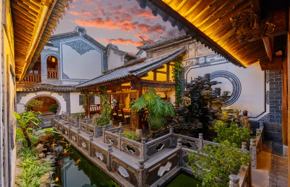 喜舍·設計師中式庭院花園民宿（巍山古城星拱樓店）