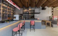 Nanjing Juntailou 1949 Homestay (Yunshuiyao Scenic Area Branch) - bar
