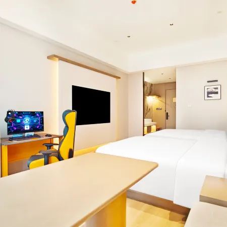Jingfang E-sports Hotel (Luoding Huanshi East Road Branch)