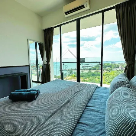 PD D’Wharf Seaview & Sunset Suite (up to 6 Pax)